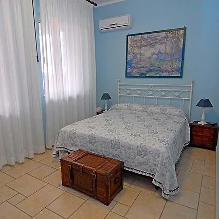 לינה וארוחת בוקר Vittoria 4*