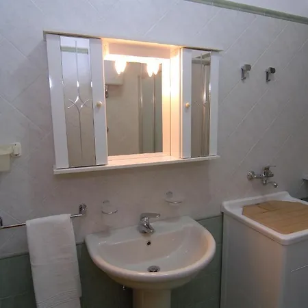Vittoria Bed and Breakfast 4*