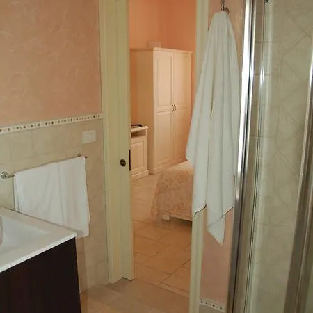 Vittoria Bed & Breakfast 4*